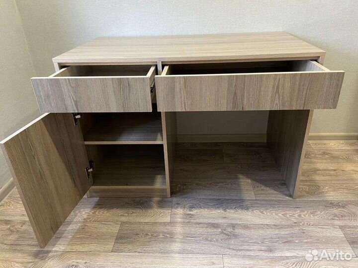 Письменный стол