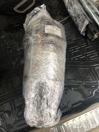 Пневмобаллон правый передний для ML GL GLS w166 x1