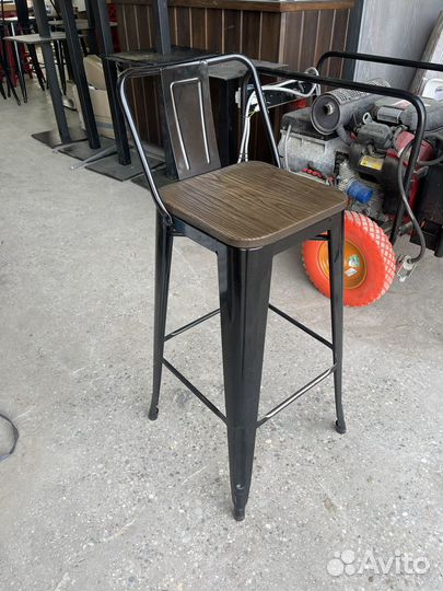 Барный стул