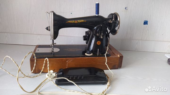 Швейная машина Подольск с электроприводом