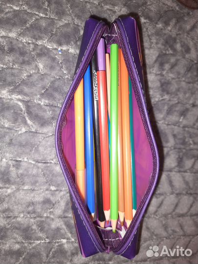 Цветные карандаши, фломастеры