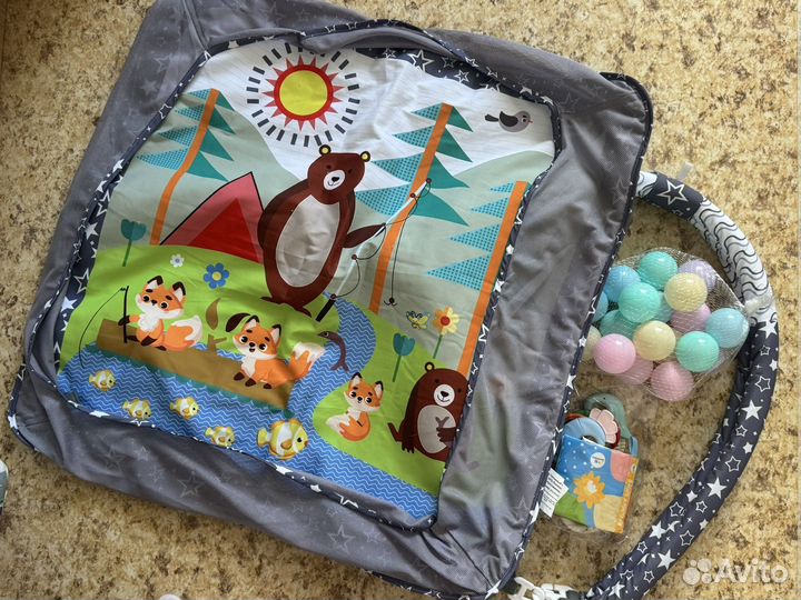 Детский игровой развивающийся коврик новый