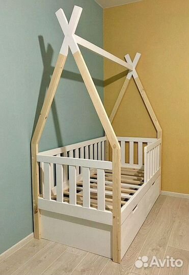 Кровать домик детская