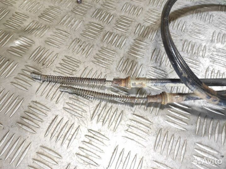 Трос стояночного тормоза Nissan Micra k11 K11
