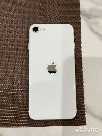 iPhone SE (2020), 64 ГБ