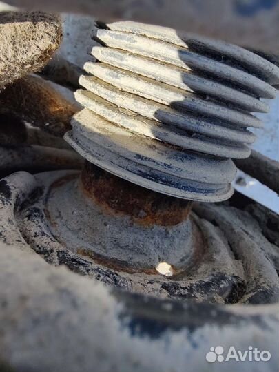 Передняя левая стойка в сборе opel omega b