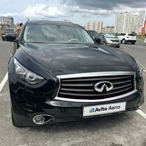 Infiniti QX70 3.7 AT, 2015, 100 000 км, с пробегом, цена 2 935 000 руб.