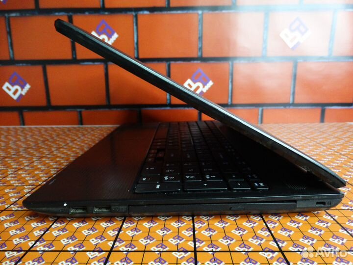 Ноутбук PB i3-1gen/Radeon 512mb/4 RAM/240 GB SSD