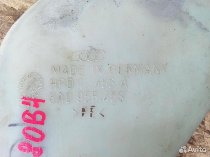 Бачок омывателя Audi 80 B4