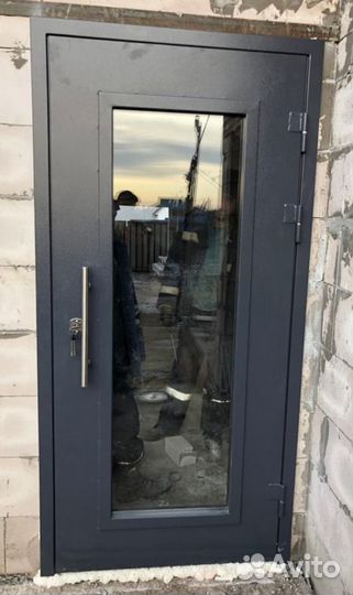 Дверь для дачного дома