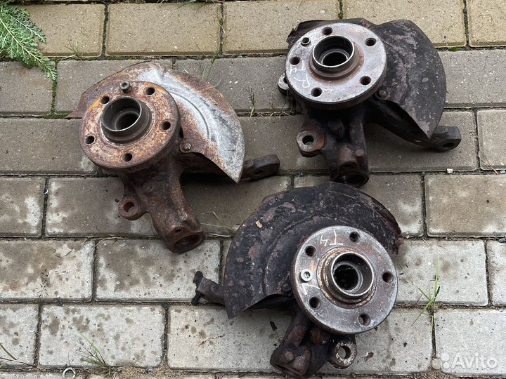 Поворотный кулак Фольксваген Т4