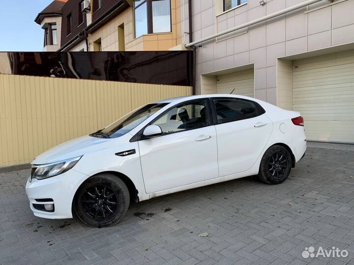 Kia Rio 1.4 AT, 2015, 230 000 км