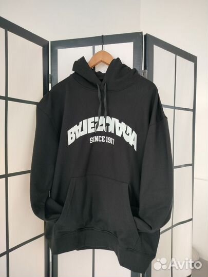 Худи Balenciaga