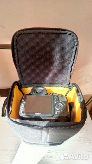 Фотоаппарат Nikon D3100 с сумкой