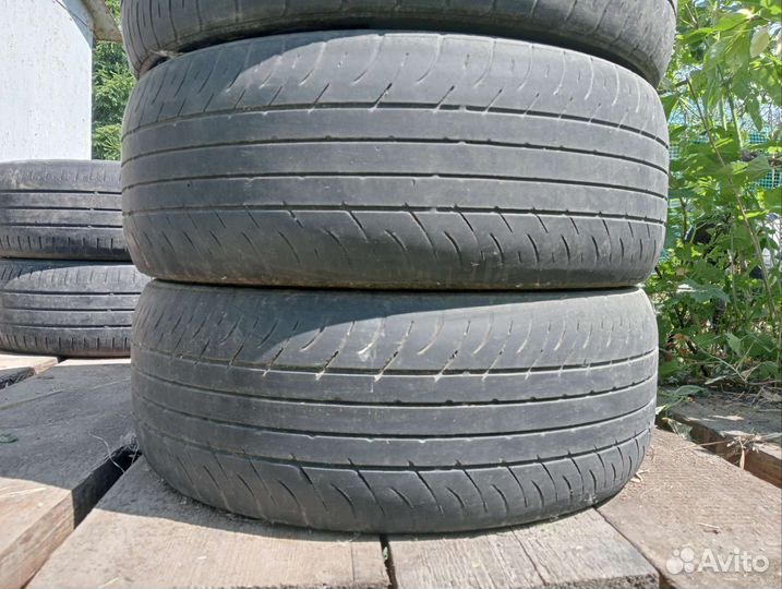 Kumho 792 205/55 R16 102T