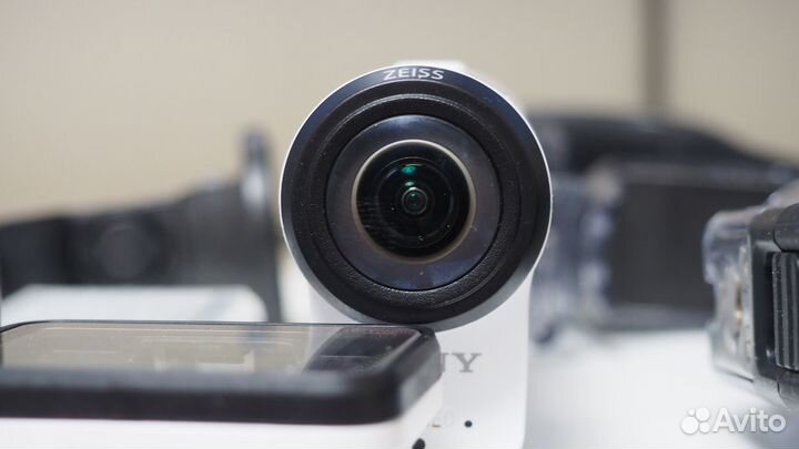 Экшн-камера Sony FDR-X3000R