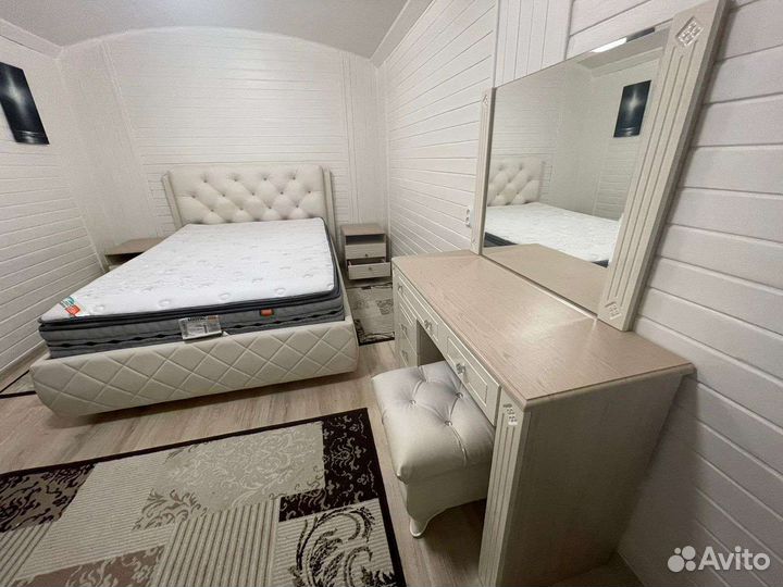 Спальный гарнитур бу