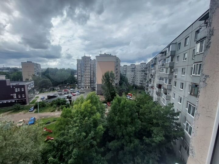 Доля в 2-к. квартире, 52,7 м², 7/9 эт.