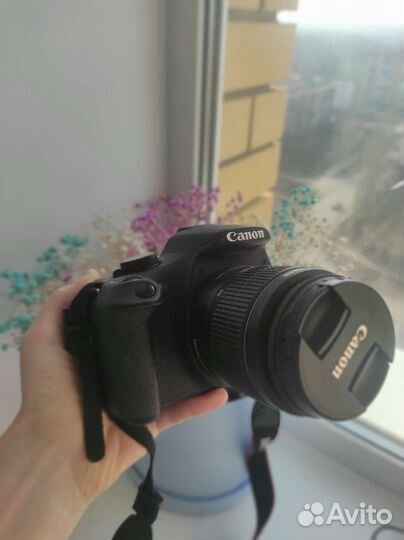 Зеркальный фотоаппарат canon 1200d
