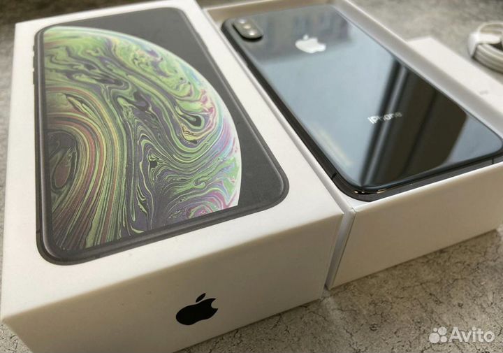 Телефон iPhone XS