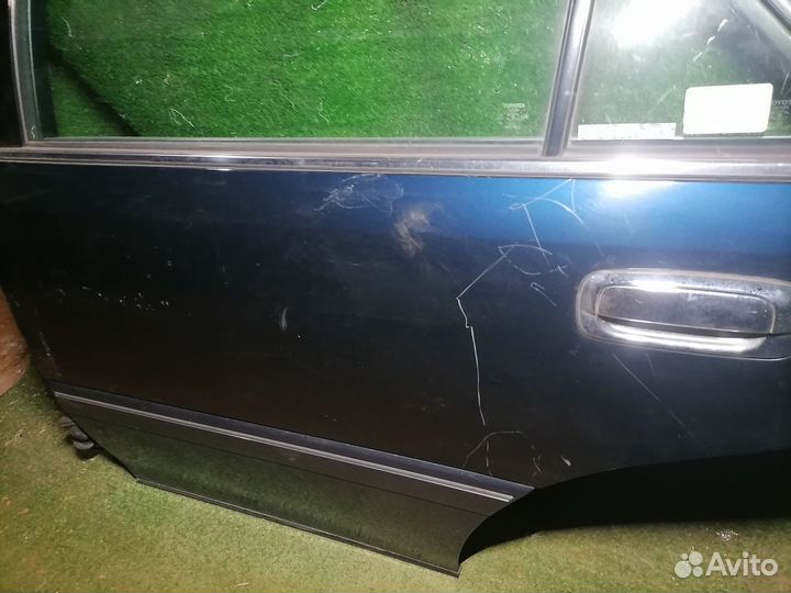Дверь задняя левая Toyota Crown JZS170 Пустая
