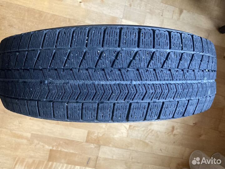 Bridgestone Blizzak VRX 185/65 R15 88S