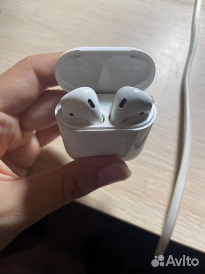 Apple airpods (оригинал)