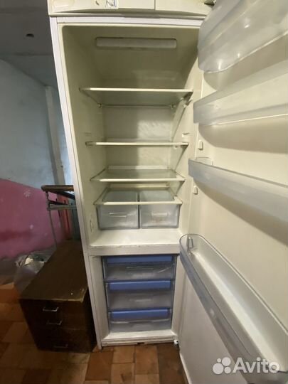 Холодильник бу Indesit