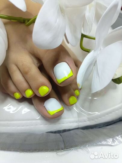 Подолог, Маникюр и педикюр