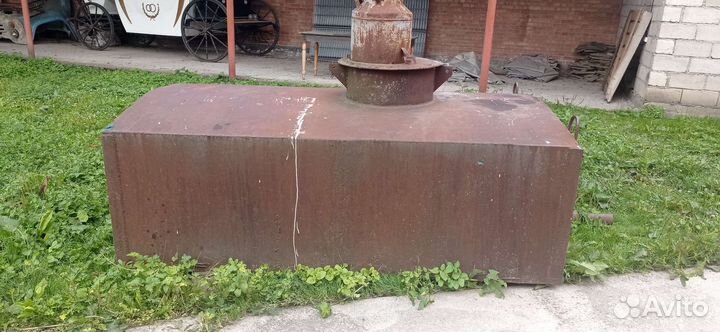 Железный бак