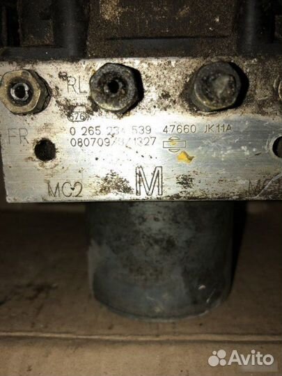 Блок ABS Infiniti G35 2007