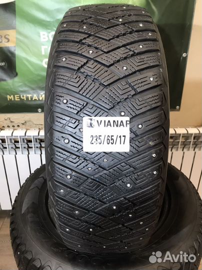 Goodyear UltraGrip Ice Arctic SUV 235/65 R17 108T