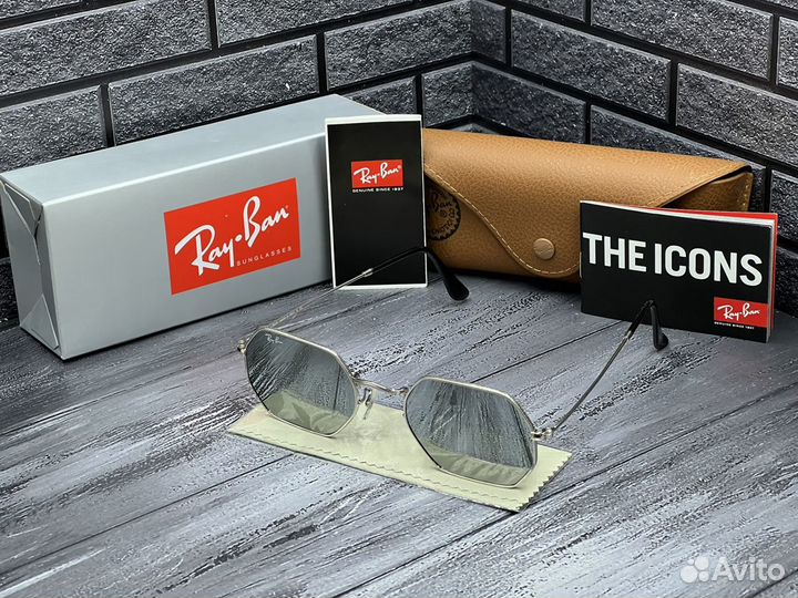 Солнцезащитные очки Ray-Ban