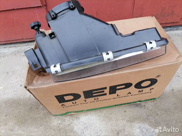 Левая фара Опель Вектра, Opel Vectra 1988-95 Depo