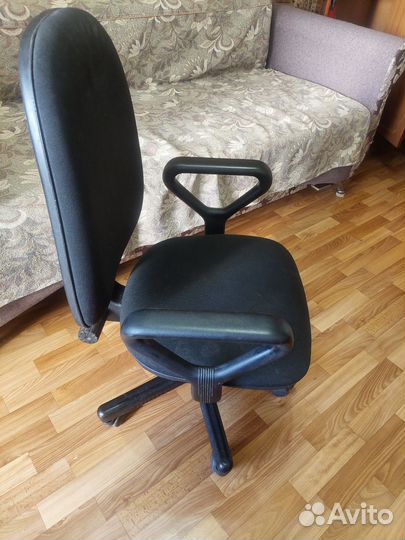 Компьютерное кресло