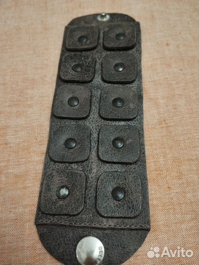 Браслет на руку женский