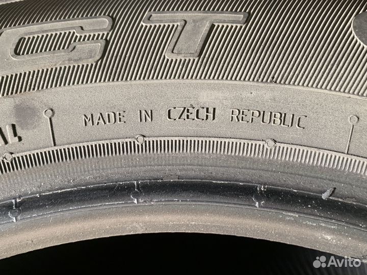 Continental ContiCrossContact AT 215/65 R16 98T