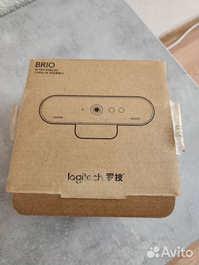 Веб камера logitech Brio