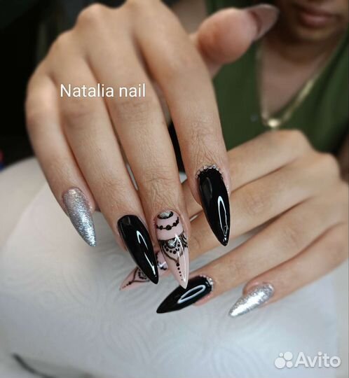 Наращивание ногтей