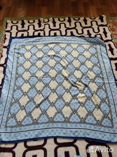 Шарфы платки палантины