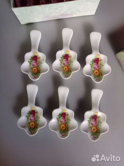 Изделия из фарфора. и столвый набор