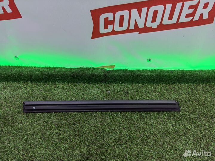 Накладка стекла заднего левого BMW 7 G11