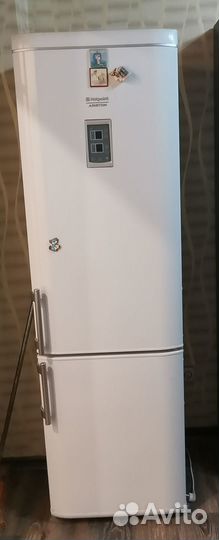 Холодильник ariston бу