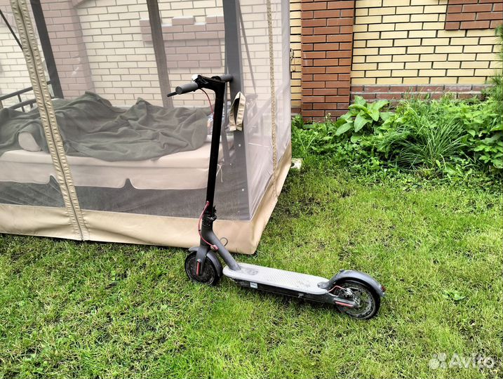 Электросамокат xiaomi m365