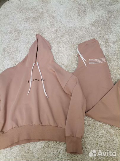 Костюм спортивный