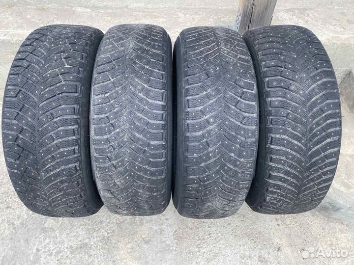 Michelin X-Ice North 4 SUV 235/60 R18 107T