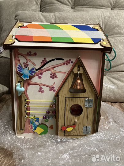 Бизидом бизиборд Дом со светом Времена года