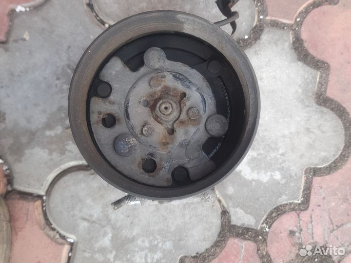 Компрессор кондиционера mitsubishi carisma,colt