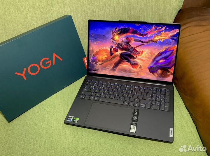 Lenovo yoga PRO 16s i9 13905H RTX 4060 32GB