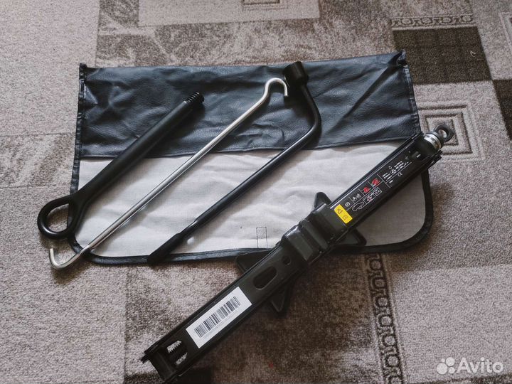 Новый домкрат для Geely Coolray